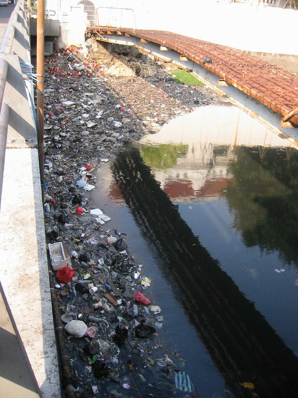 Pollution (Jakarta, Java).JPG